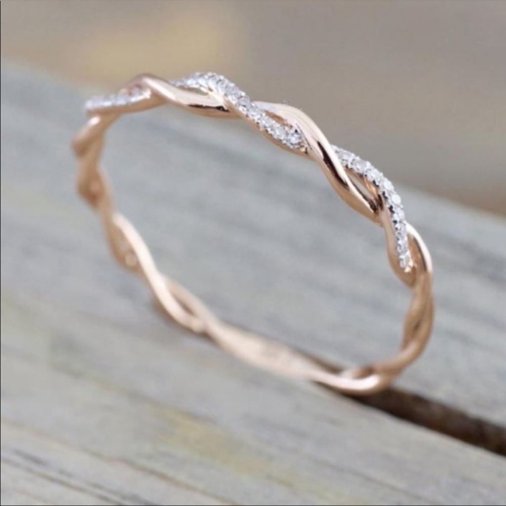 NEW 18K ROSE GOLD DIAMOND ETERNITY RING - Picture 5 of 5